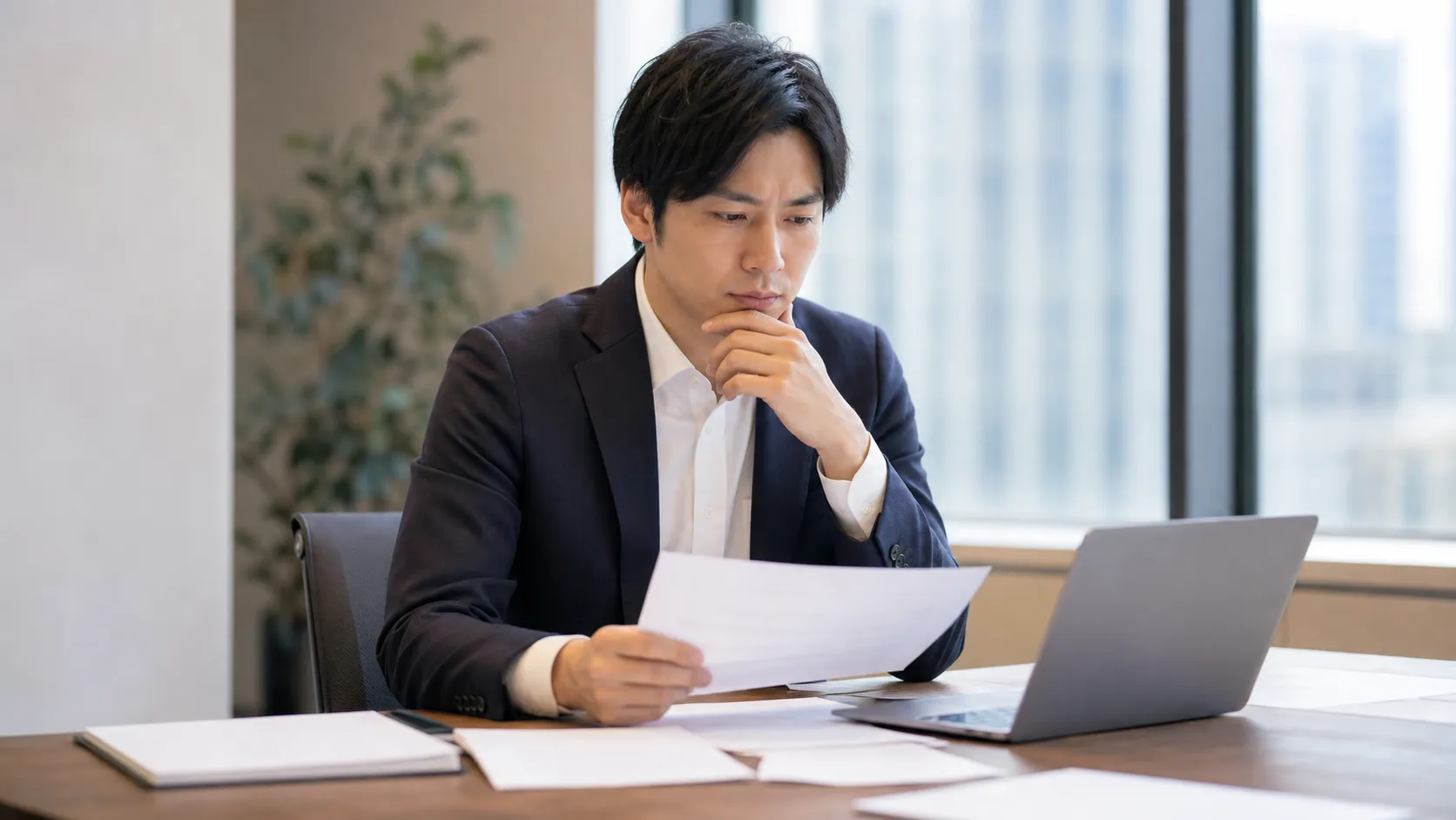 AIを使わないほうがいい場面を判断する記事のイメージ