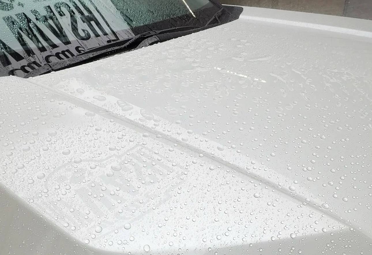 GYEON Q² Mohs EVO施工後のトヨタ RAV4